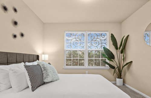Austin House | Perfect Getaway for Families with Pool Table & Pet-Friendly