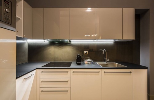 Historic Center Apartment | Chic Bolidist Studio with Family and Pet-Friendly Amenities