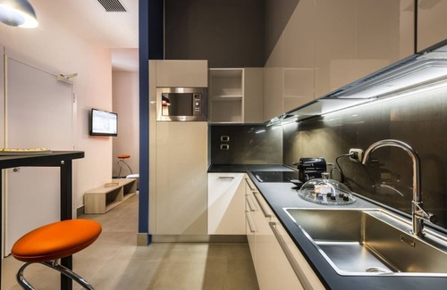Historic Center Apartment | Chic Bolidist Studio with Family and Pet-Friendly Amenities