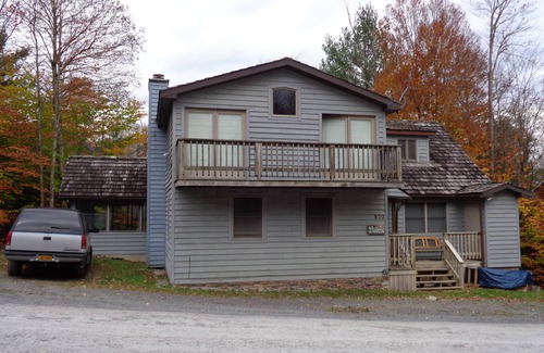 Northface House | Spacious Timberline Retreat with Hot Tub & Family Amenities