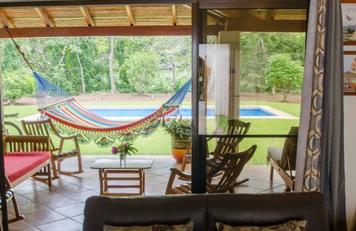 Playa Colorado House | 5 Br/ 4.5 Ba House W/ Pool. Just 5 Mins Walk From Beach & Surf Breaks!