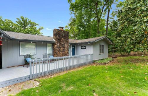 Shell Knob House | 5 BR lakefront home with swim dock bunk room High Speed WiFi