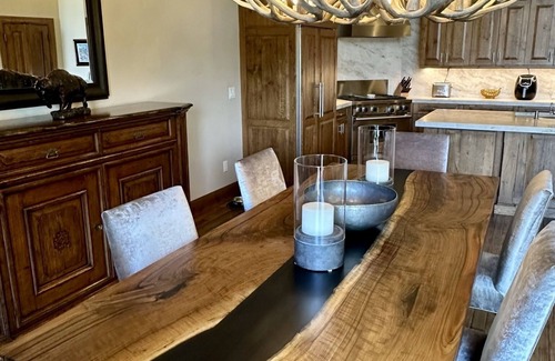 Avon Condo | Elegant 5 BR Ski In/Out Horizon Pass Townhome Retreat