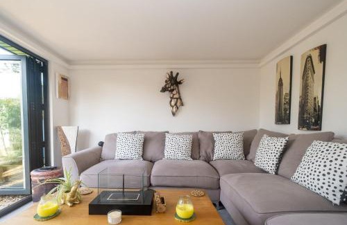 Knodishall House | Discover 5 Burrells Cottages: Pet & Child-Friendly Retreat