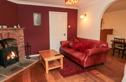 Lockton Cottage | Cozy 5 Church View: Family-Friendly Retreat with Open Fire