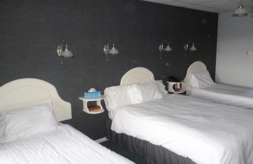 Ballyeaston Hotel | Discover 5 Corners Guest Inn: Family-Friendly Retreat