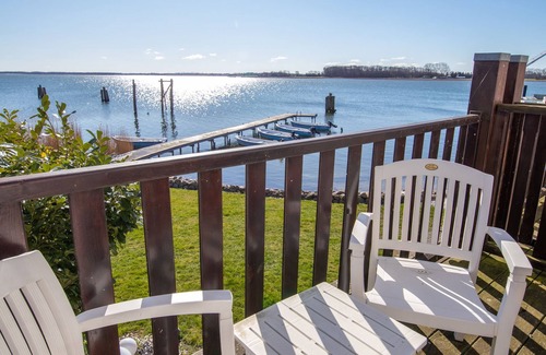 Wiek Cottage | Cozy Oceanfront Double Room at Pension Zur Wittower Fähre
