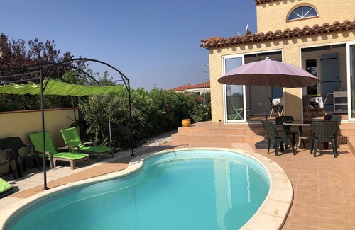 Saint-Laurent-de-la-Salanque Villa | 5'du Barcares: Air-Conditioned Villa with Heated Pool