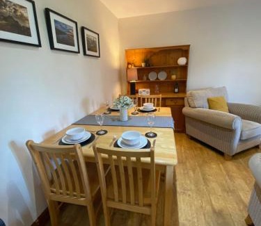 Malltraeth Apartment | Pet-Friendly Escape at 5 Glantraeth Farm Cottage