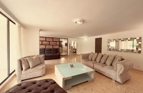 Patio Bonito Apartment | Strategic Location & Family-Friendly Amenities in Medellin
