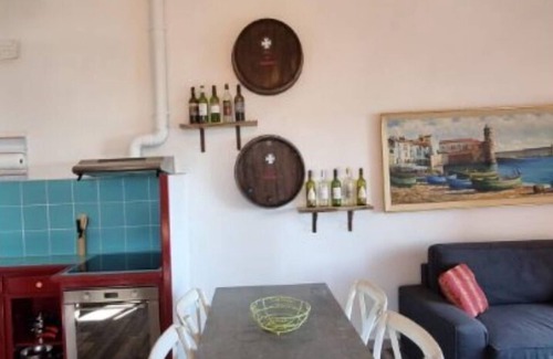 Collioure House | Experience Breathtaking Ocean Views and Modern Comforts