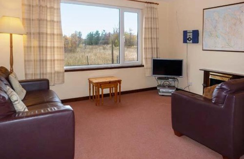 Poolewe House | Top-Rated 5 Innes-Maree: Pet-Friendly Ocean Views Await