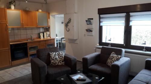 Brunzow Apartment | Idyllic Retreat: 5 km to the Beach - Ahlbeck Apartment