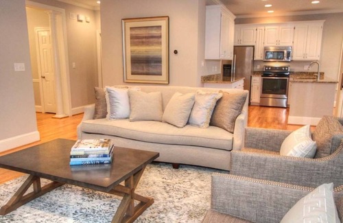 Lake Oconee Cottage | Lakefront Retreat: Experience Jack Nicklaus' Reynolds Home