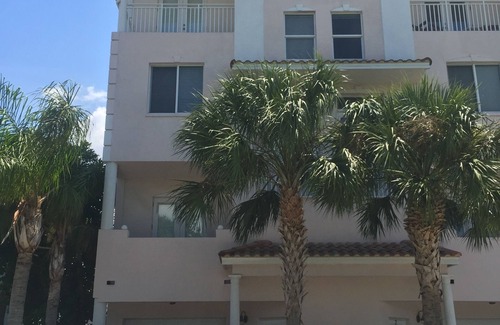 Bay Esplanade Condo | Elevated 5-Level Retreat with Rooftop Terrace & Hot Tub