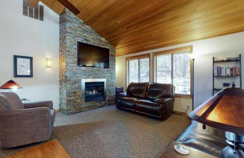 Overlook Park House | Discover 5 Lofty Lane: Family-Friendly with Pool & Hot Tub