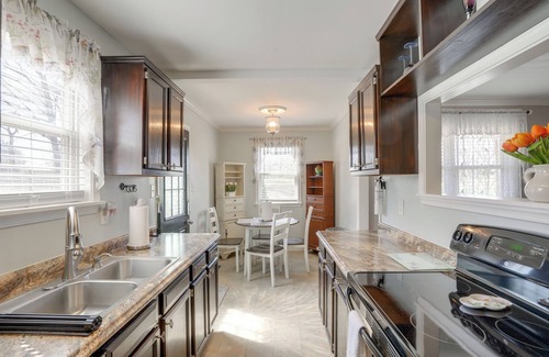 Fredericksburg House | 5 Mi to Dtwn Fredericksburg: Family Gem w/Yard