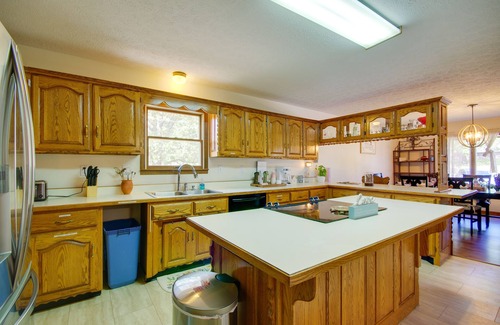 Waynesville House | Unforgettable Waynesville Vacation Rental Near Downtown