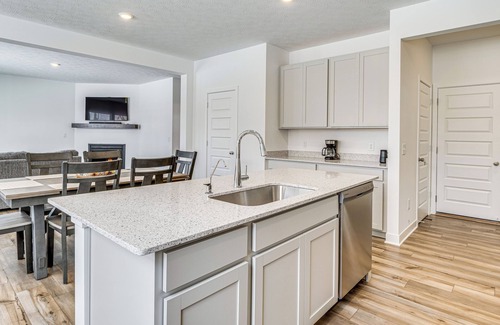 Noblesville House | 5 Mi to Grand Park: Home w/Foosball Table