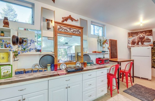 Libby Apartment | 5 Mi to Logan State Park: Studio w/Outdoor Space!