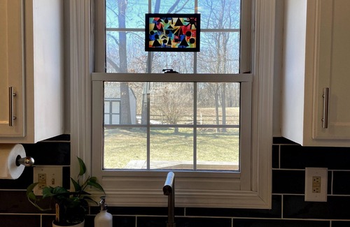 Granger House | Family-Friendly Hotel 5 Miles to ND with Kitchen Amenities