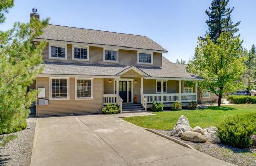 Truckee House | 5 Mi to Northstar Resort! Family Home with Hot Tub