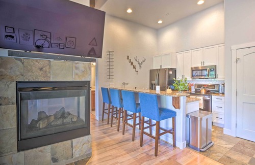 The Highlands Apartment | Cozy Breckenridge Penthouse Studio Near Skiing & Spa