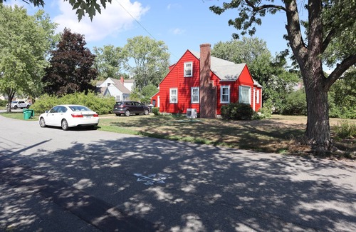 Warwick House | Easy Access to Providence: Cozy 2nd Floor Apartment