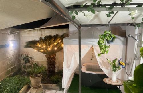 Lizzanello Apartment | Domus Antiqua: Relaxing Spa Retreat with Family Fun