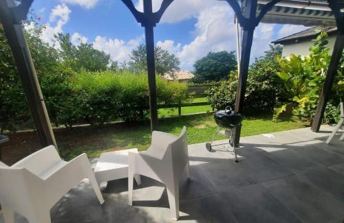 Trois-Rivieres Apartment | Cozy T2 Retreat for Couples, Just 5 Min from the Beach
