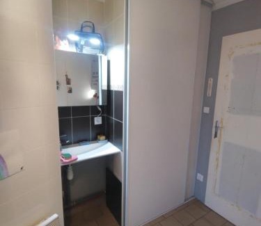 Fatines Bed & Breakfast | Convenient Stay Near Pole Européen du Cheval & 24h Circuit