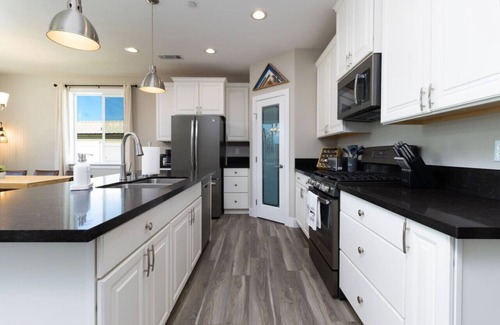 Redding House | Convenient Redding Retreat Near Scenic Bike Trails