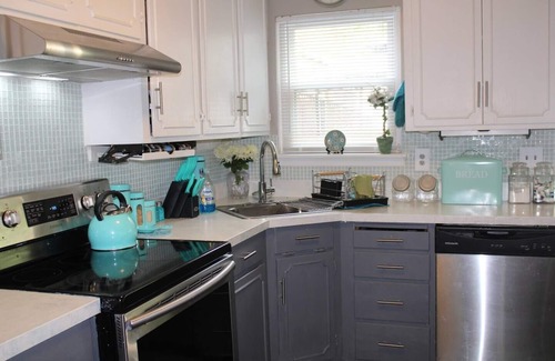 Charlottesville House | Convenient 5 Min to Downtown C'ville - Pet Friendly Stay