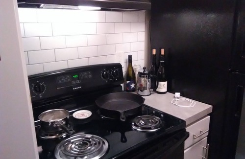 Nassau Bay Apartment | Convenient Stay Just 5 Minutes from Houston Space Center