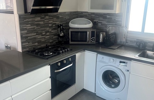 Netanya Apartment | 5 min walk from the kikar! Ideal for family vacations