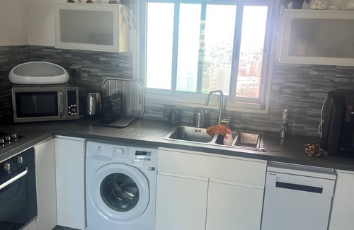 Netanya Apartment | 5 min walk from the kikar! Ideal for family vacations
