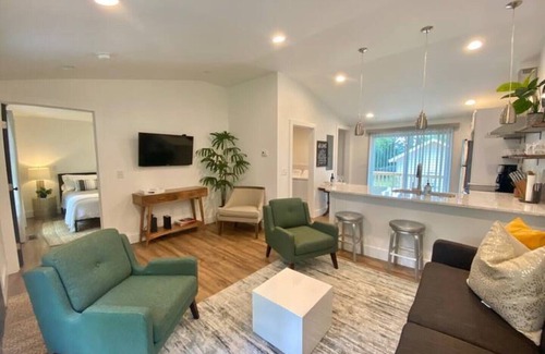 Greenville - Spartanburg Cottage | Convenient Getaway: 5 Minutes from Downtown Greenville!