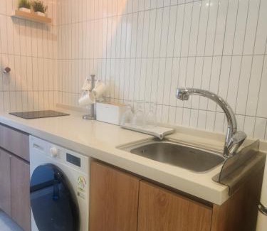 Seogyo-dong Apartment | 5-Minute Walk from Hongdae Station, Hotel-Style Bedding, 2 Rooms, Washer Dryer