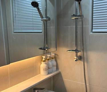 Seogyo-dong Apartment | 5-Minute Walk from Hongdae Station, Hotel-Style Bedding, 2 Rooms, Washer Dryer