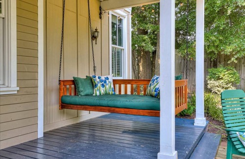 Summerville House | Convenient Stay Just 5 Minutes from Augusta National!