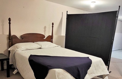 Port Stanley Cottage | 5 minutes from beach - 3 bedroom cottage - Port Stanely with large private yard