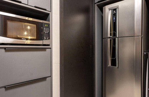 Leblon Apartment | Modern Perfection in Leblon | Family-Friendly Getaway