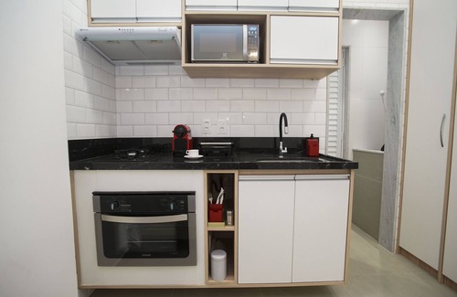 Copacabana Apartment | Inviting Studio in Copacabana with Oceanfront Views