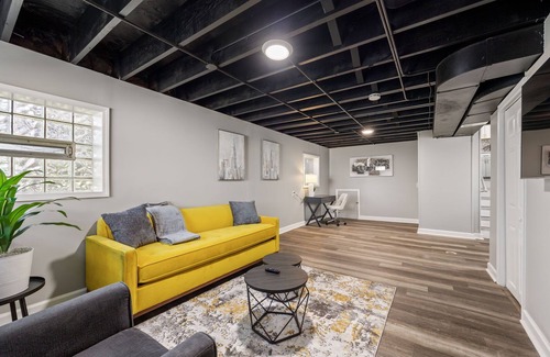 Forestview House | Convenient Family Home Near Midway Airport - Rated 9/10