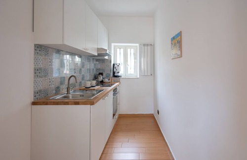 Materdei Apartment | Family-Friendly Apartment Near Salvator Rosa Metro