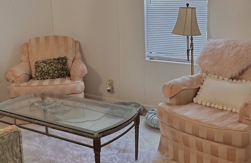 Macon County House | 5 minutes off of I-85. Family sized home! Holds 7