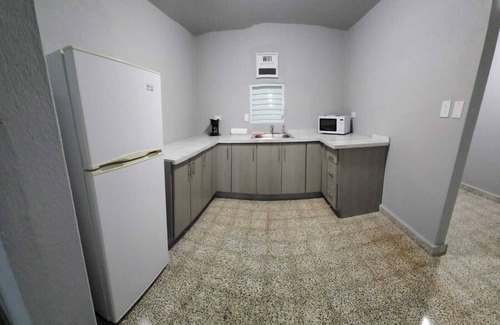 Ceiba House | Prime Location: Minutes to Beaches & Island Ferries