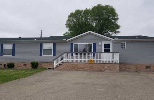 Lawrence House | Convenient Getaway Near Kansas University and Downtown