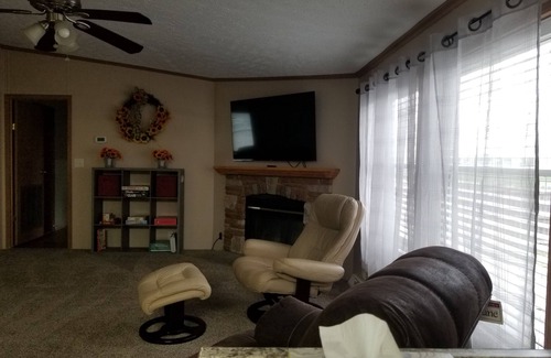 Lawrence House | Convenient Getaway Near Kansas University and Downtown