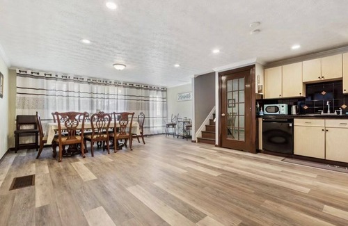 Duluth House | Prime Location: 5 Minutes to Shopping, Dining & Highways